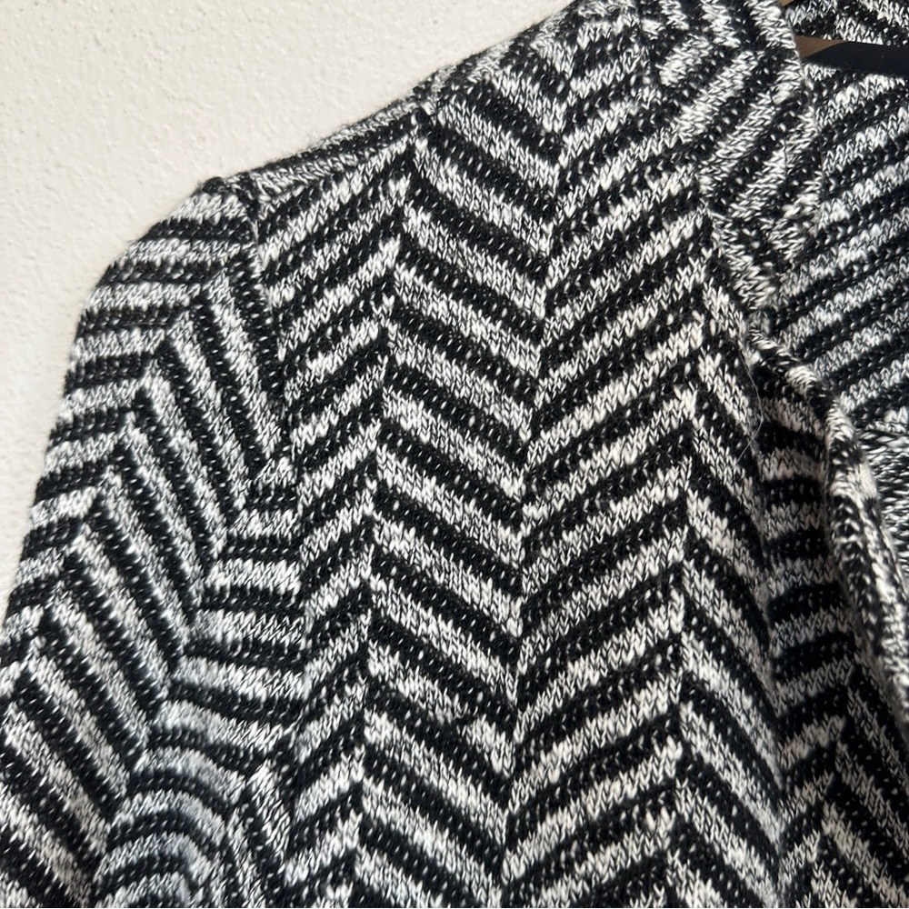 Anthropologie Dolan Black White Chevron Knit Open Blazer Women’s‎ Sz Medium - Picture 3 of 5
